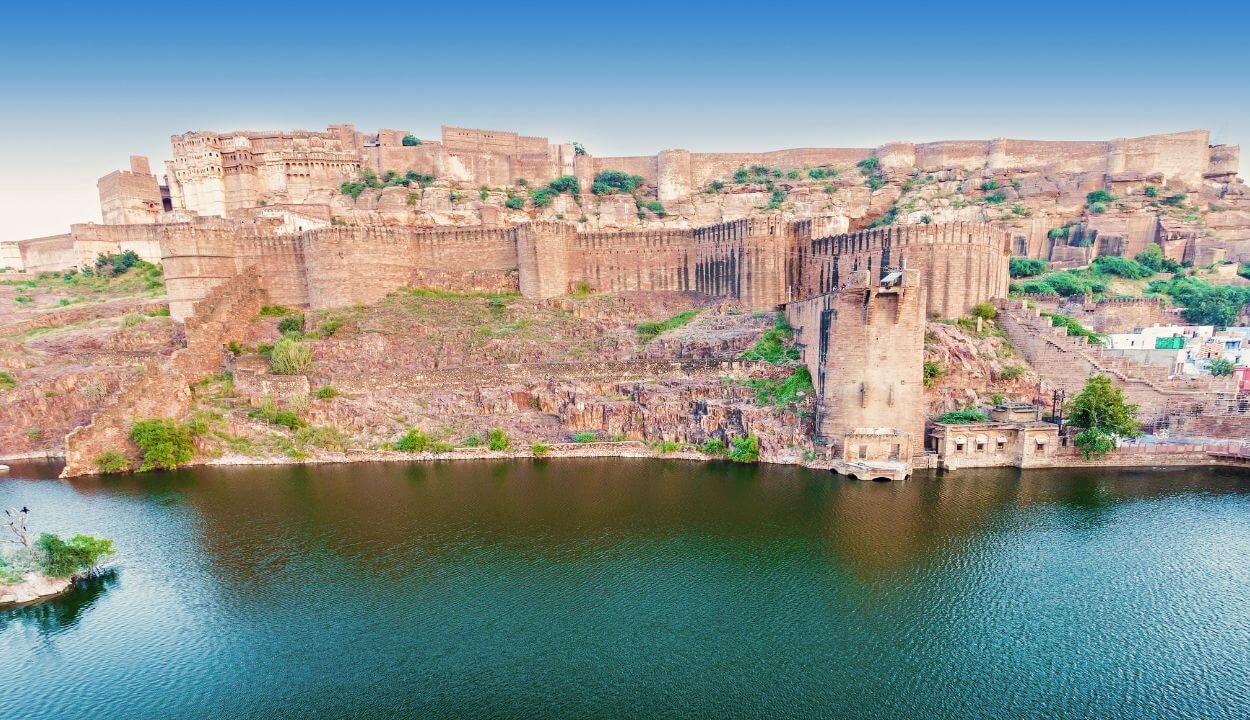 Sajjangarh Monsoon Palace, Udaipur